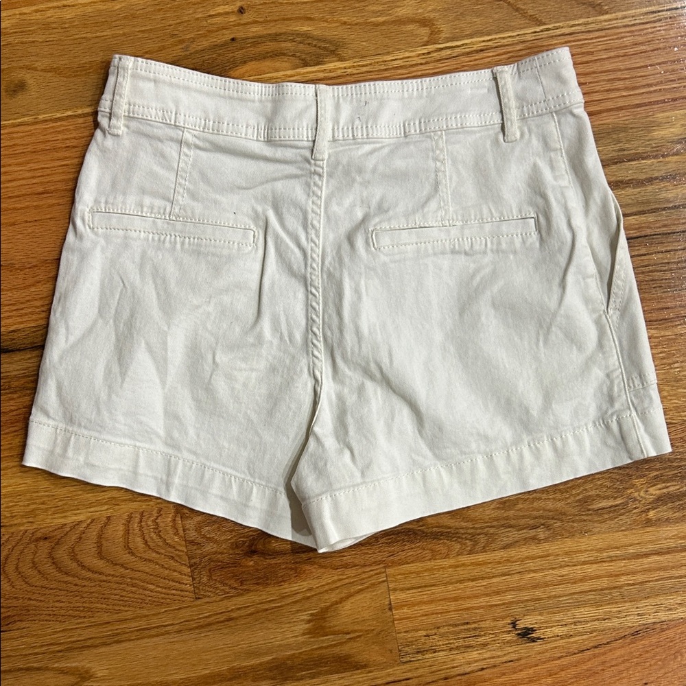 H&M Women's Cream Cargo Shorts - Picture 3 of 3